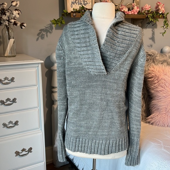 Comfy Sweater Gray Sequin Collar Plunge Neck Roomy Womens Medium - Picture 2 of 16